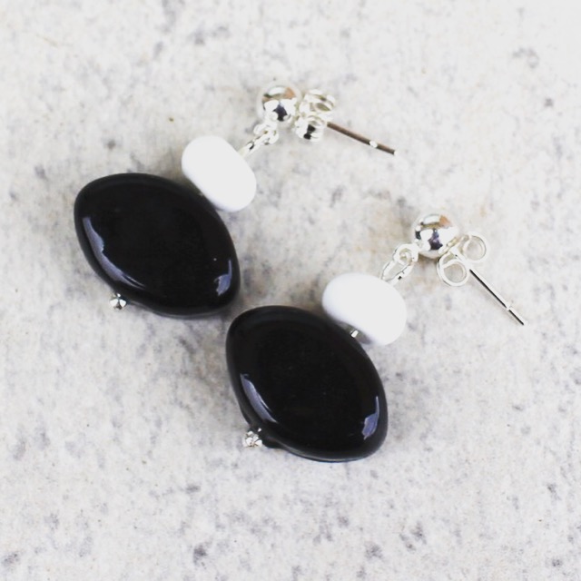 Black and white stud earrings, beads by Julie Frahm