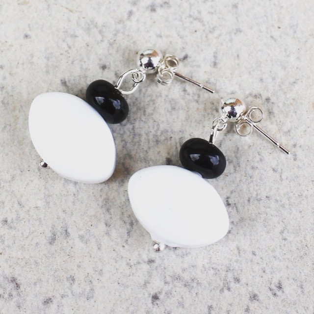 White and Black earrings, glass beads by Julie Frahm