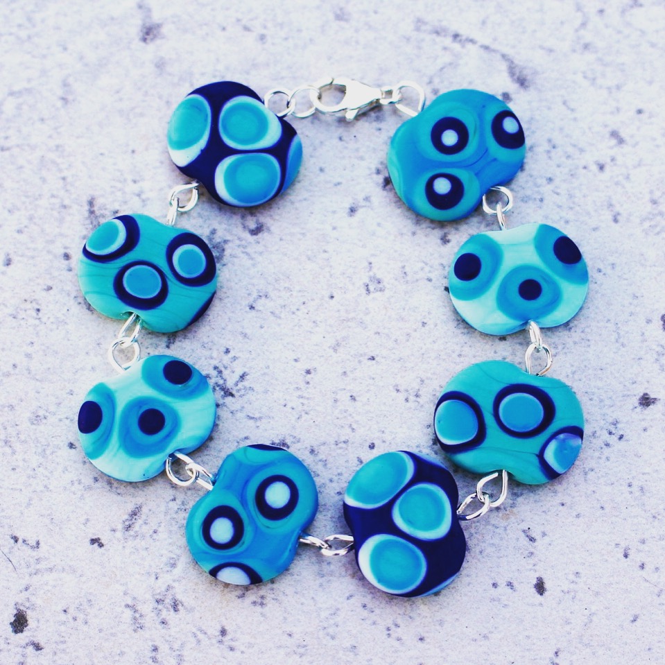 Dotty blue bracelet, beautiful shades of blue.  Glass beads by Julie Frahm