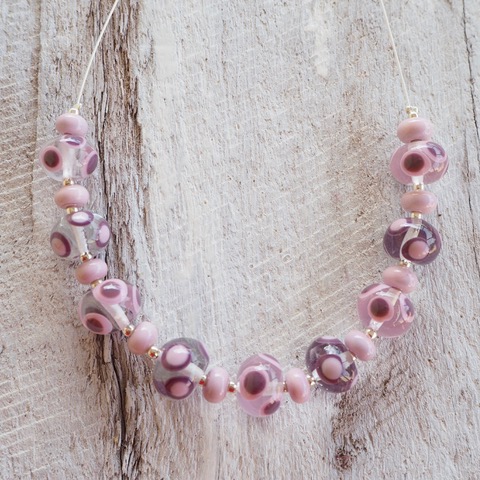 Handmade glass bead necklace - Pink