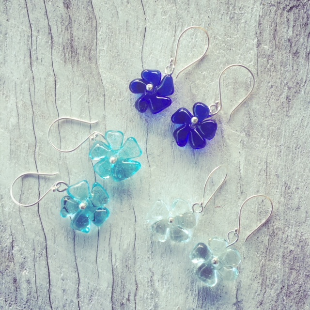 Recycled glass earrings | blue flower earrings made from vodka, gin and wine bottles 