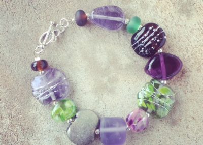 recycled glass bead bracelet