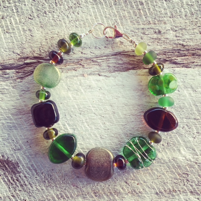 recycled glass bracelet | beads made from wine, beer, champagne and gin bottles