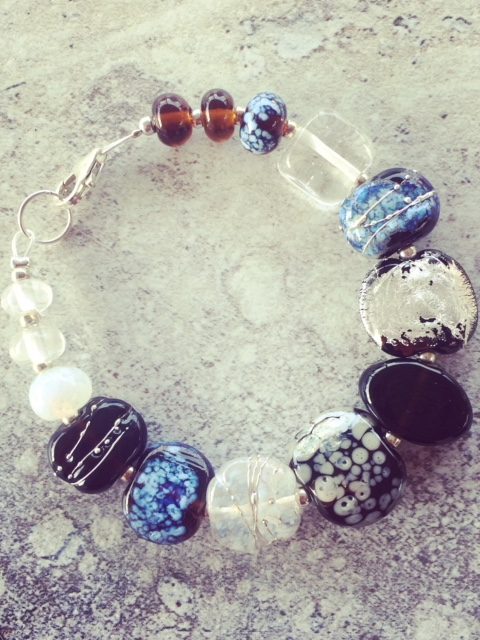 recycled glass bead bracelet