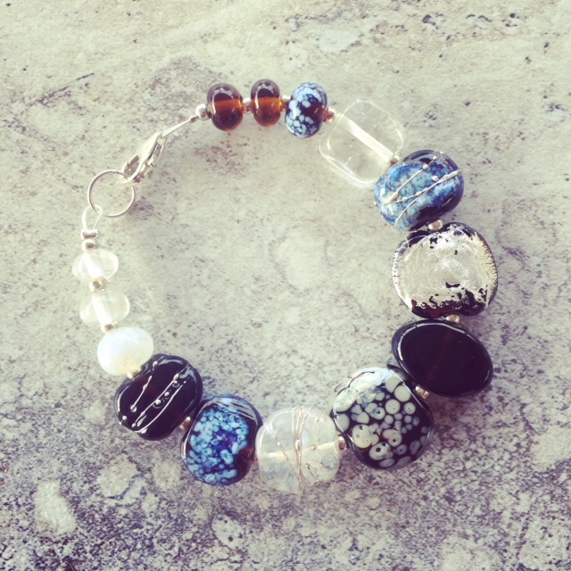 recycled glass bead bracelet