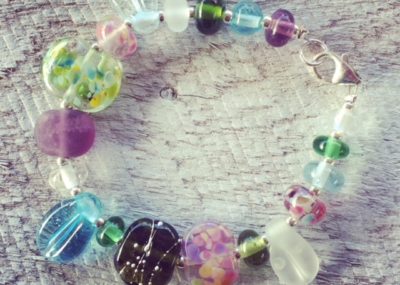 Recycled glass bead bracelet | beads made from various recycled glass objects in my ode to spring!