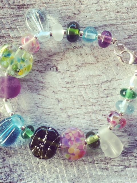 Recycled glass bead bracelet | beads made from various recycled glass objects in my ode to spring!