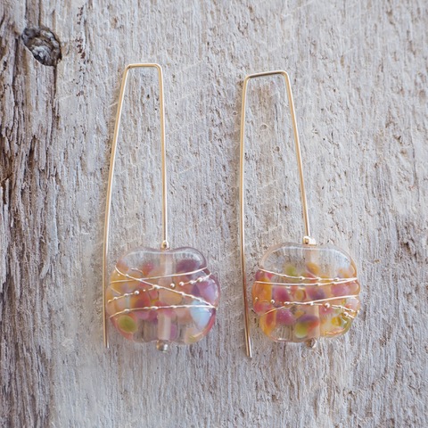 Recycled glass earrings | pretty pink earrings made from a wine bottle