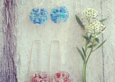Recycled glass earrings | colourful earrings made from a wine bottle
