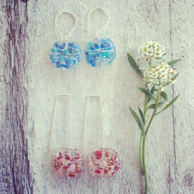 Recycled glass earrings | colourful earrings made from a wine bottle