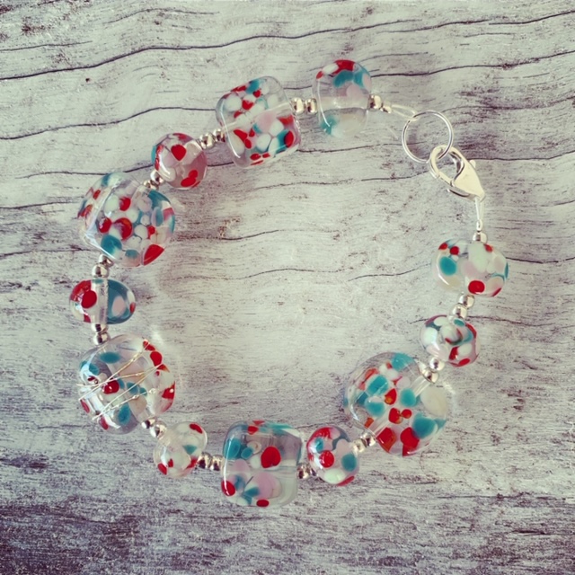 Recycled glass bracelet | colourful glass bracelet made from a wine bottle