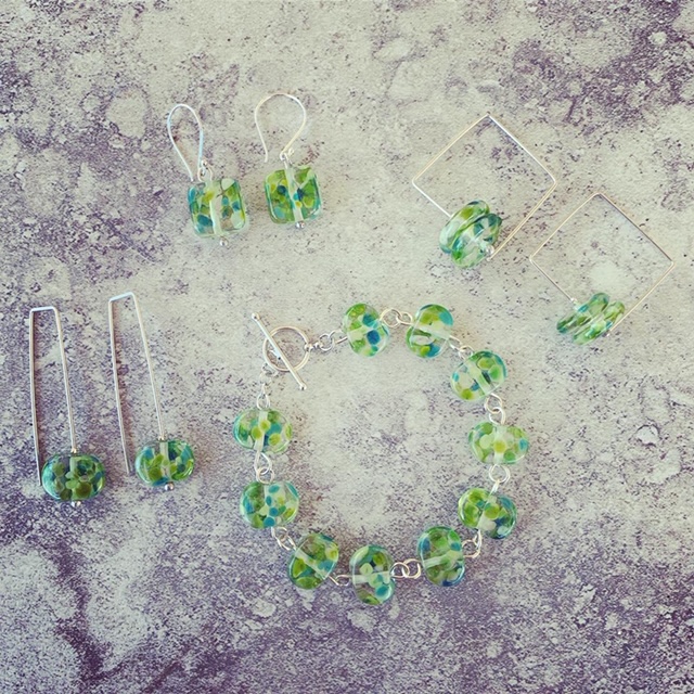 Recycled glass jewellery | fresh green earrings and bracelet made from a wine bottle