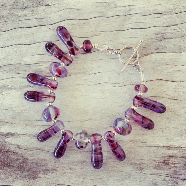 Recycled glass bead bracelet | beads made from a wine bottle