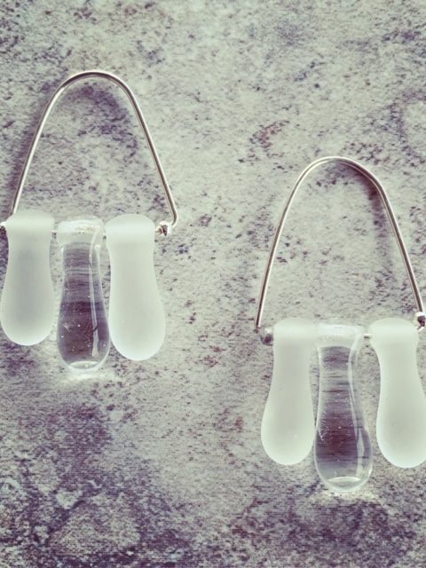 The sexiest earrings to wear on a date at a gin bar!