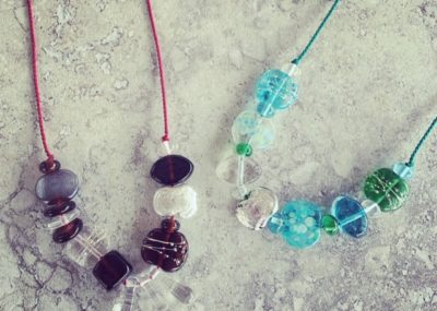 Casual and comfortable gin and tonic necklaces