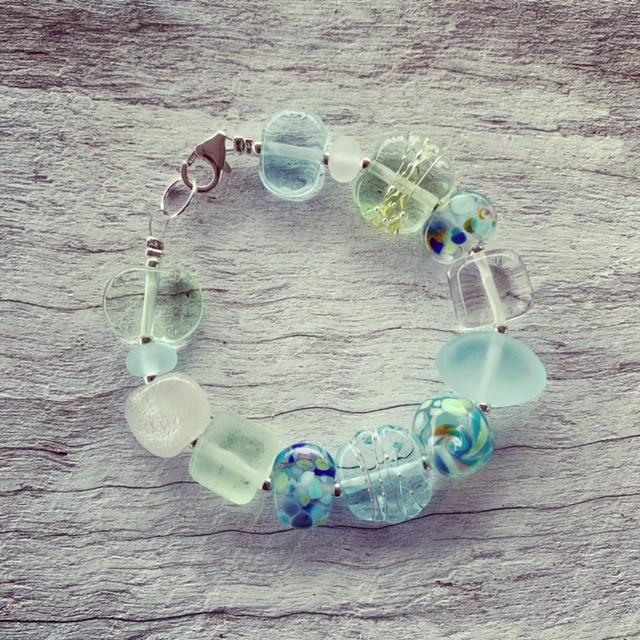 Green Depression Glass and Wine bottle recycled glass bead bracelet