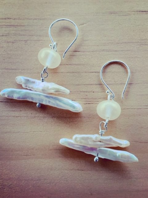 gold and pearl earrings