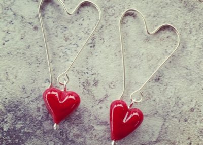 red heart earrings