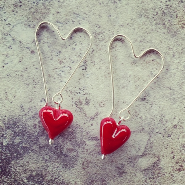 red heart earrings