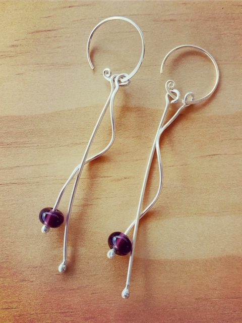 Long, dangly, curly silver earrings with Hendrick Gin - Limited Release bead