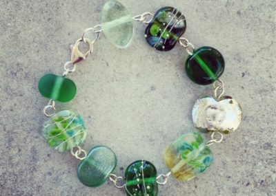 green glass bead bracelet