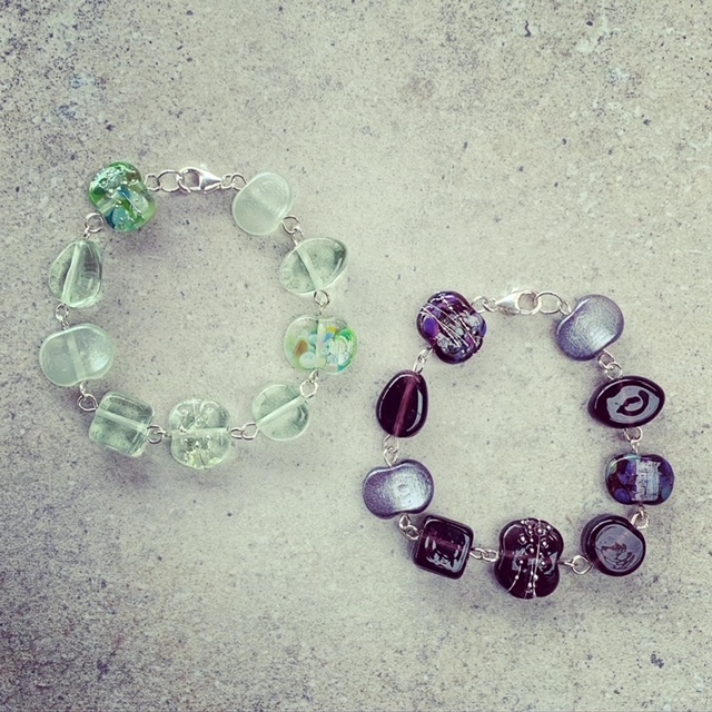 recycled glass bead bracelet 