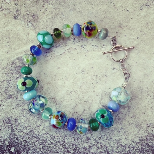 Blue and green glass bead bracelet