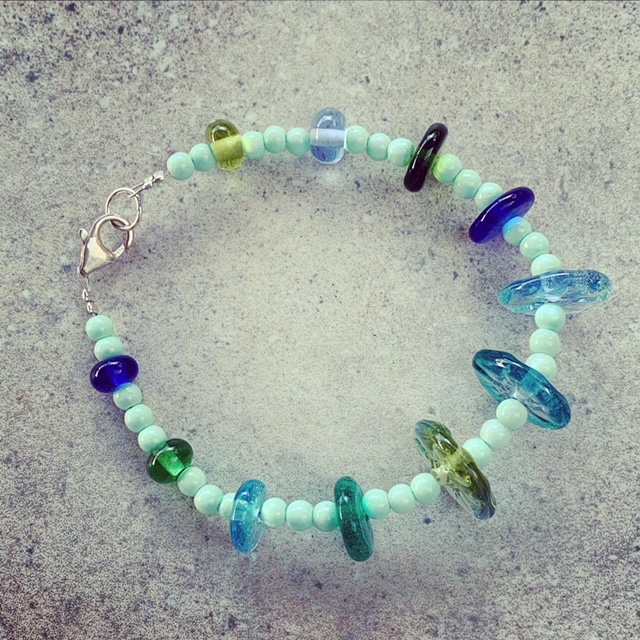 glass bead bracelet 